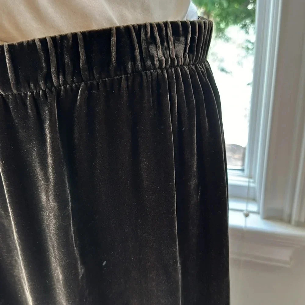 NEW WITH TAGS ❤️ Eileen Fisher Midi Velvet Skirt, Size S/P - Picture 2 of 6